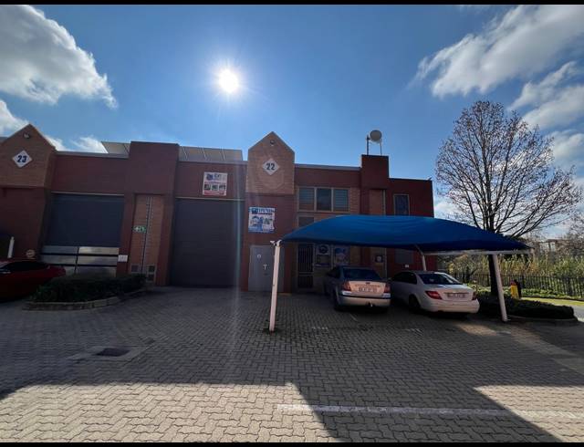 301M² WAREHOUSE TO LET IN STRIJDOMPARK